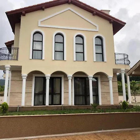 ИННИ ПАРК - вили ВЯРА , НАДЕЖДА и ЛЮБОВ Луксозна вила